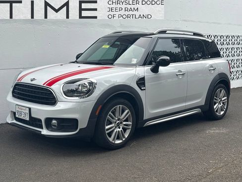 Used 2019 MINI Cooper Countryman FWD image 1