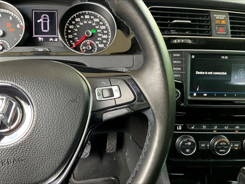 Used 2017 Volkswagen Golf SEL FWD image 11