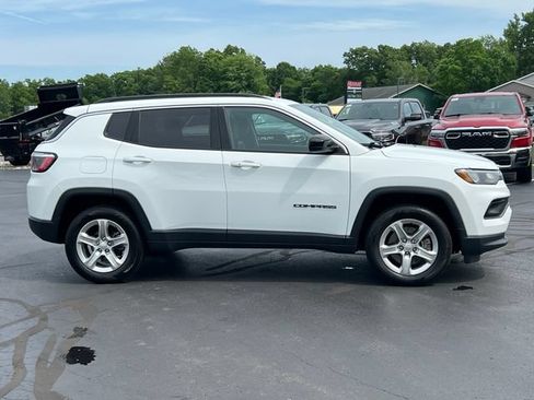 Used 2023 Jeep Compass Latitude AWD/4WD image 46