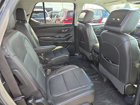 Used 2020 Chevrolet Traverse Premier w/ Redline Edition AWD/4WD image 17