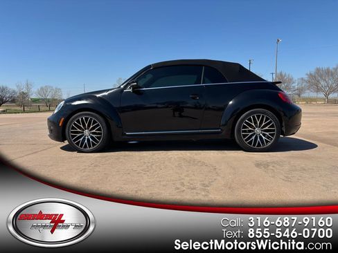 Used 2015 Volkswagen Beetle 1.8T image 1