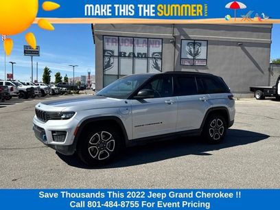 Used 2022 Jeep Grand Cherokee Trailhawk w/ Advanced Protech Group II