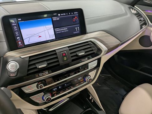 Used 2021 BMW X4 xDrive30i w/ Executive Package image 11