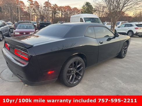 Used 2020 Dodge Challenger SXT w/ Blacktop Package image 6