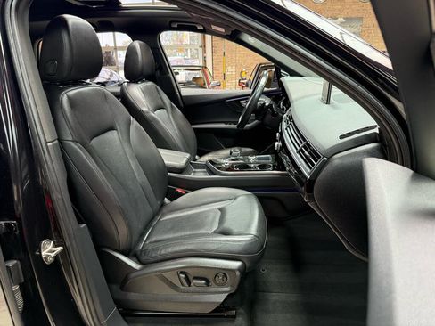 Used 2018 Audi Q7 3.0T Prestige AWD/4WD image 26