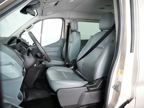 Used 2018 Ford Transit 350 XL RWD image 31