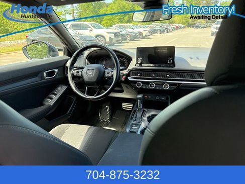 Used 2024 Honda Civic Sport image 12