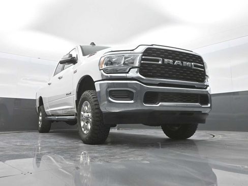 Used 2022 RAM 2500 Big Horn AWD/4WD image 36