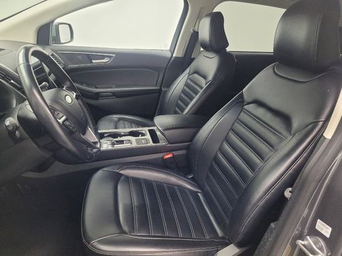 Used 2023 Ford Edge SEL image 17