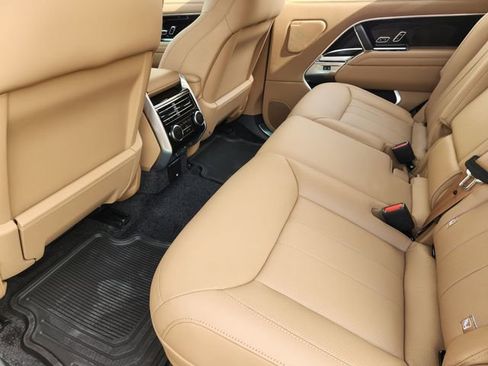 New 2026 Land Rover Range Rover Long Wheelbase SE image 19