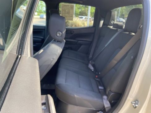 Used 2023 Chevrolet Colorado W/T image 16