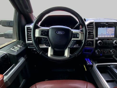 Used 2019 Ford F250 Platinum w/ Snow Plow Prep Package AWD/4WD image 6