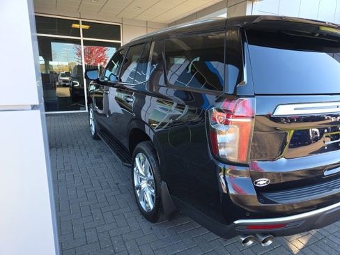 Used 2024 Chevrolet Tahoe High Country image 2