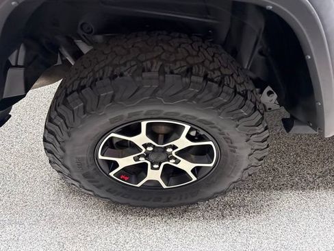 Used 2022 Jeep Wrangler Rubicon w/ Cold Weather Group AWD/4WD image 20