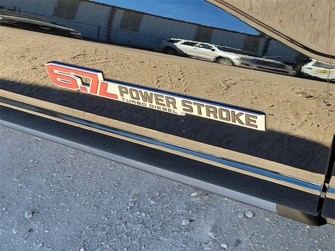 Used 2024 Ford F350 Platinum image 13