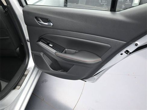 New 2025 Nissan Altima 2.5 SR image 33