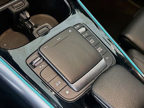 Used 2022 Mercedes-Benz GLA 250 image 24