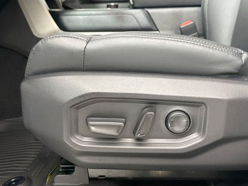 Used 2024 Toyota Tundra SR5 w/ SR5 Premium Package AWD/4WD image 28