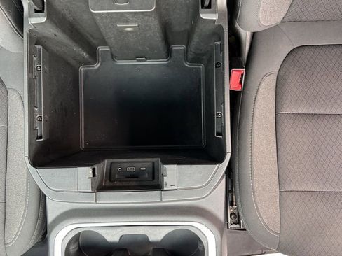 Used 2020 Chevrolet Silverado 1500 LT Trail Boss image 10