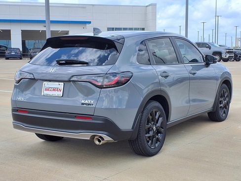 Used 2024 Honda HR-V Sport image 7