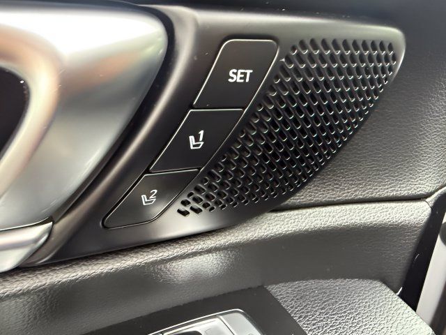 Used 2022 Kia Telluride SX w/ SX Prestige Package AWD/4WD image 13