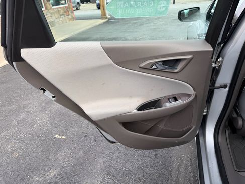 Used 2020 Chevrolet Malibu LS image 15