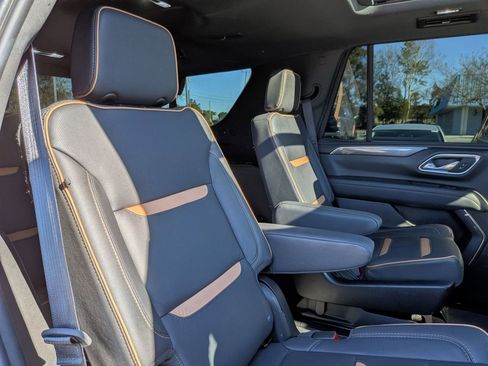 Used 2024 GMC Yukon AT4 w/ Technology Package image 35