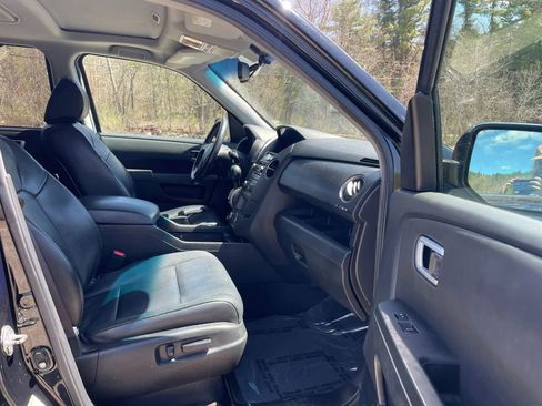 Used 2013 Honda Pilot Touring image 38