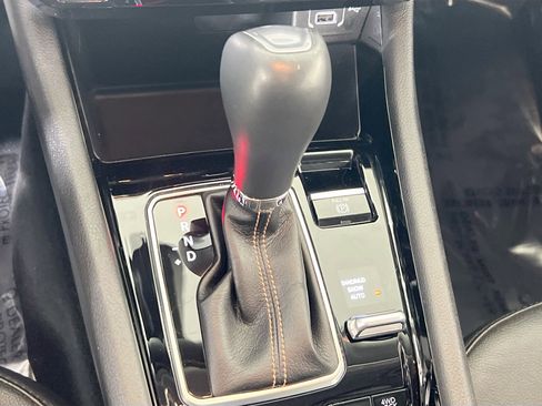 Used 2022 Jeep Compass Limited image 16