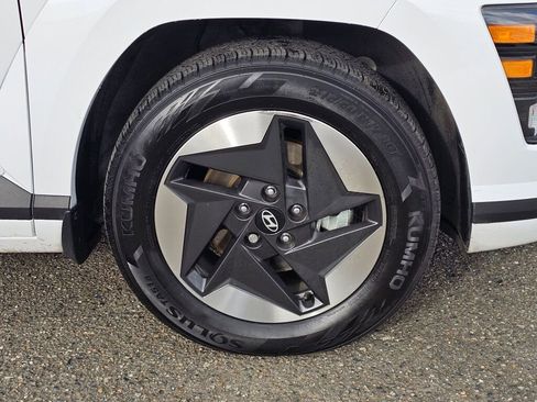 Used 2024 Hyundai Kona SEL image 9