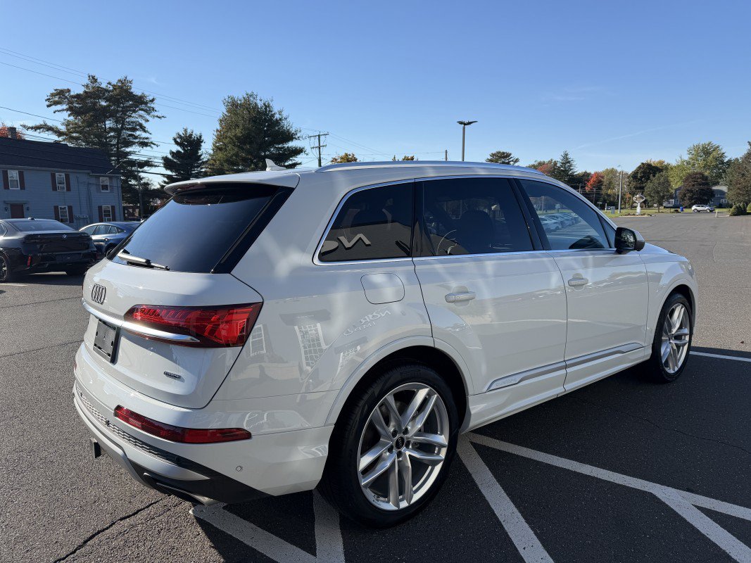 Used 2025 Audi Q7 3.0T Premium Plus w/ Premium Plus Package AWD/4WD image 9