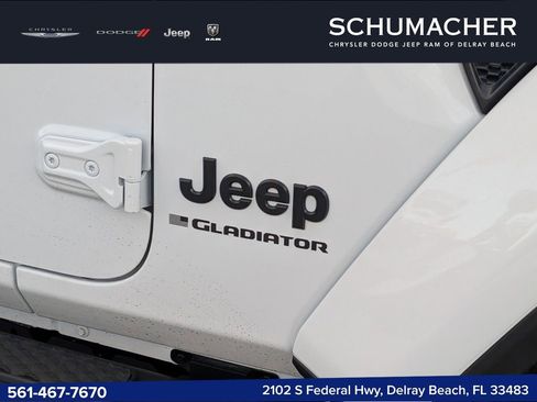 New 2026 Jeep Gladiator Mojave AWD/4WD image 10