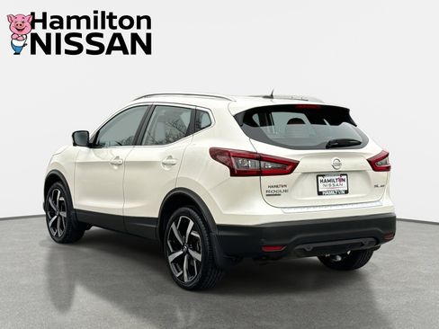 Used 2022 Nissan Rogue Sport SL w/ Premium Package image 4