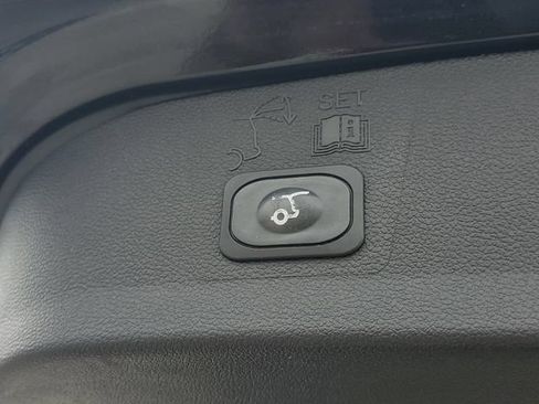 Used 2019 Ford Escape SEL FWD image 5