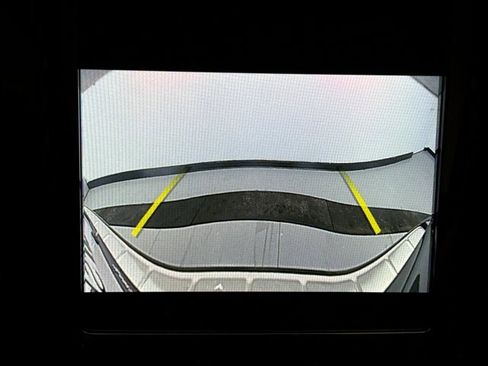 Used 2023 Volvo XC60 B5 Plus w/ Climate Package image 15