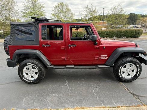 Used 2012 Jeep Wrangler Unlimited Sport AWD/4WD image 4