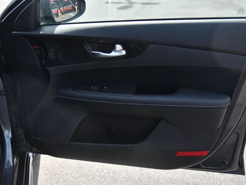 Used 2024 Kia Forte GT-Line w/ GT-Line Premium Package FWD image 45