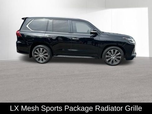 Used 2020 Lexus LX 570 4WD w/ Sport Package image 9