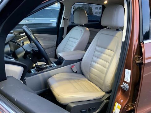 Used 2017 Ford Escape Titanium w/ Equipment Group 301A image 7