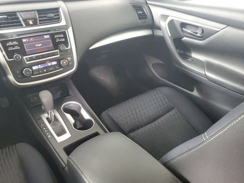 Used 2017 Nissan Altima 2.5 SV image 16