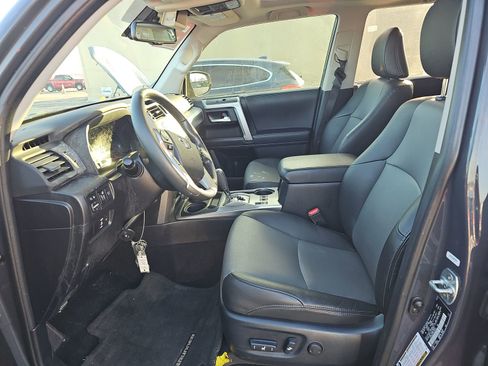 Used 2024 Toyota 4Runner SR5 Premium w/ Moonroof Package image 14