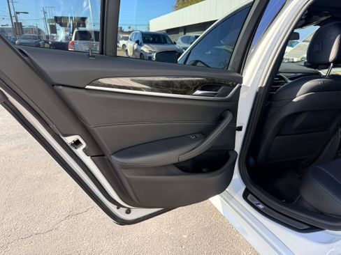 Used 2019 BMW 530i xDrive w/ M Sport Package image 13