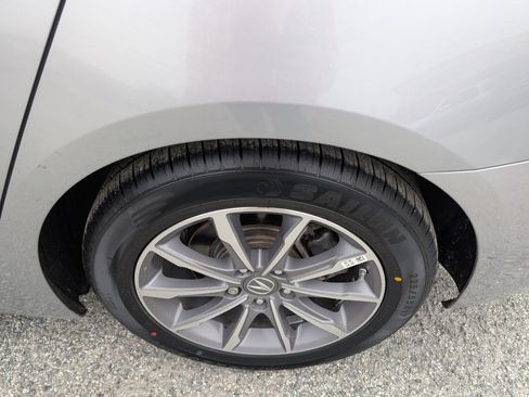 Used 2019 Acura TLX image 10