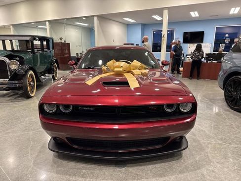 Used 2021 Dodge Challenger R/T Scat Pack image 3