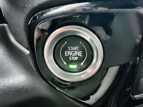 Certified 2022 GMC Sierra 1500 SLT w/ SLT Premium Package image 18