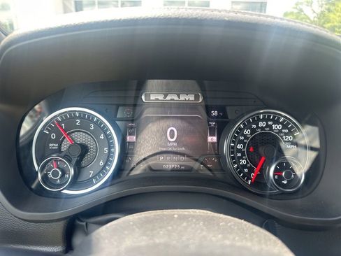 Used 2023 RAM 1500 Laramie AWD/4WD image 6