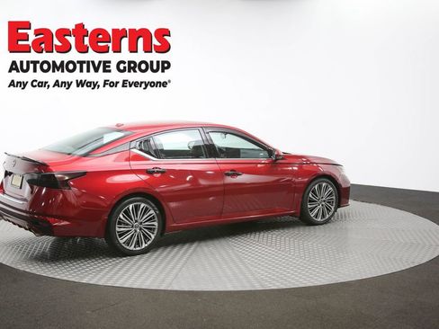 Used 2023 Nissan Altima 2.5 SL FWD image 42