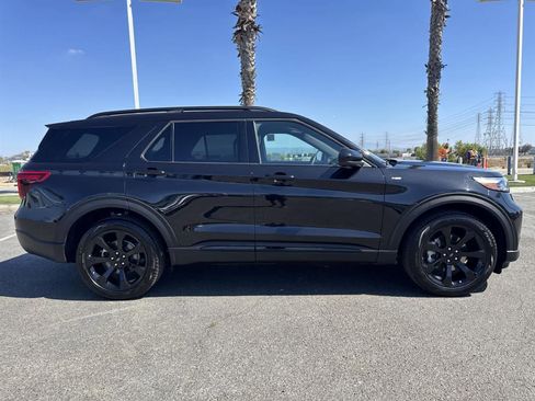 Used 2024 Ford Explorer ST-Line w/ Class IV Trailer Tow Package image 3