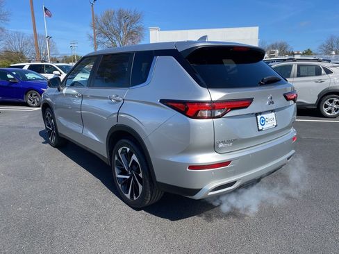 Used 2022 Mitsubishi Outlander SE AWD/4WD image 8