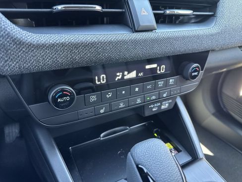 New 2026 Subaru Outback Limited AWD/4WD image 17
